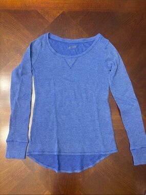 Arizona Jean Company Long Sleeve Waffle Knit Top in Royal Blue